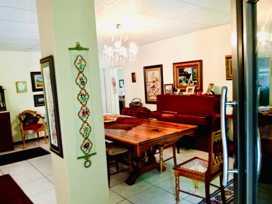 5 Bedroom Property for Sale in Dan Pienaar Free State